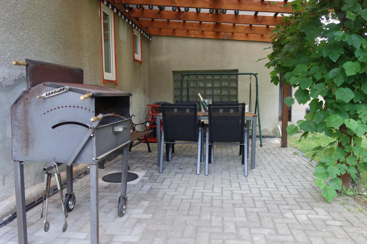 Pod Chlumem - Utulny Byt V Blizkosti Centra Decin Buitenkant foto